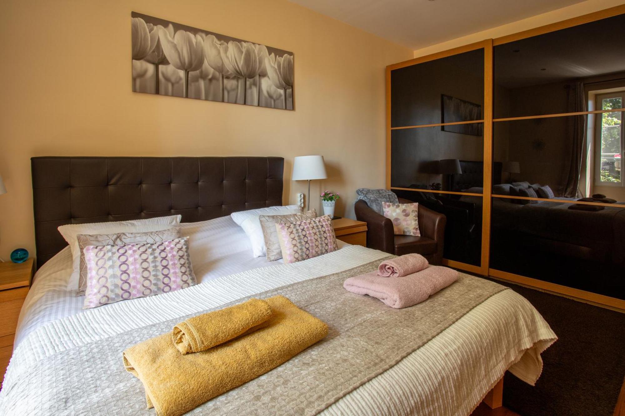 Gites Du Caylar - Chambres Et Appartments เลอเกลาร์ ภายนอก รูปภาพ