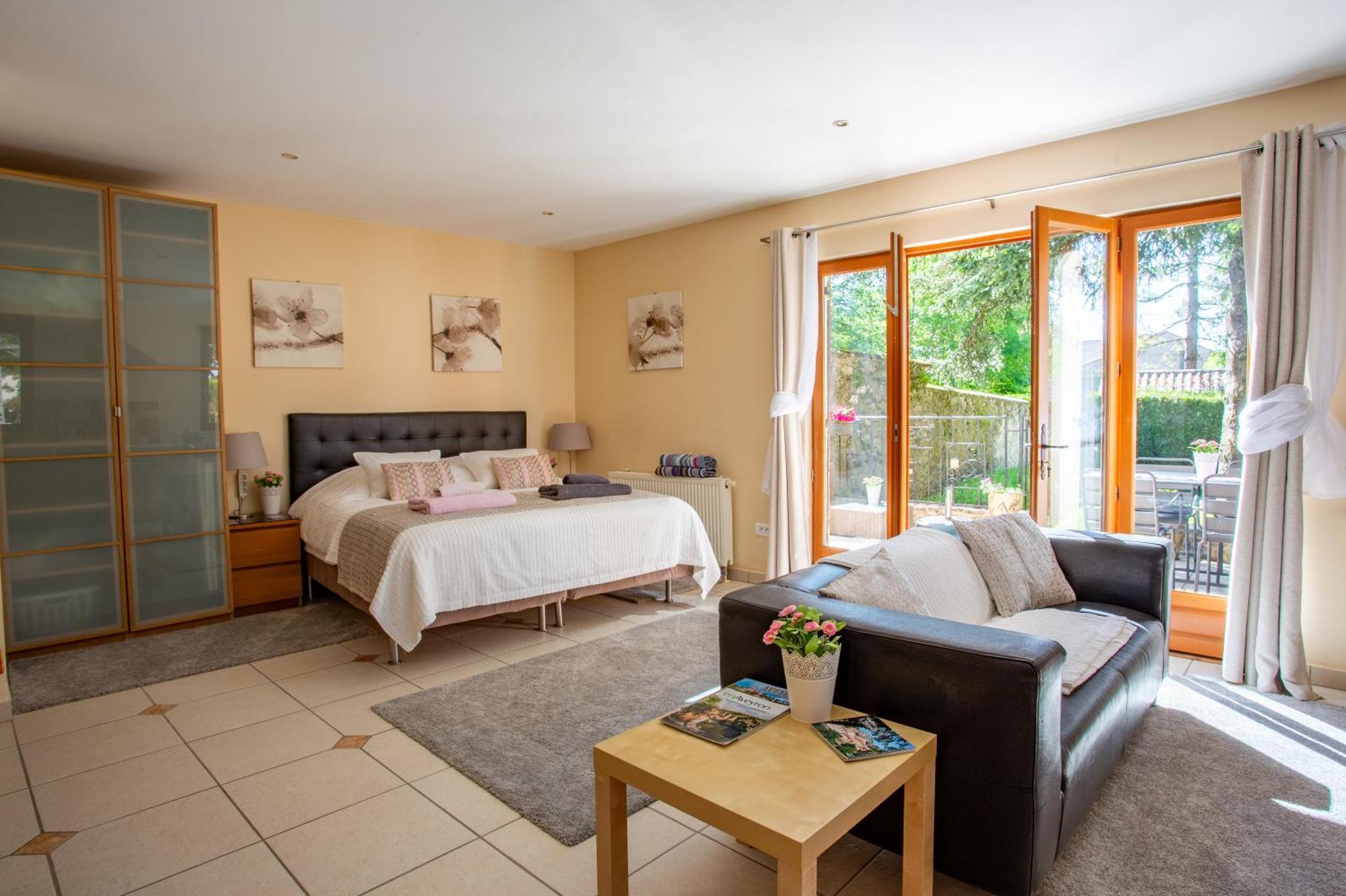 Gites Du Caylar - Chambres Et Appartments เลอเกลาร์ ภายนอก รูปภาพ