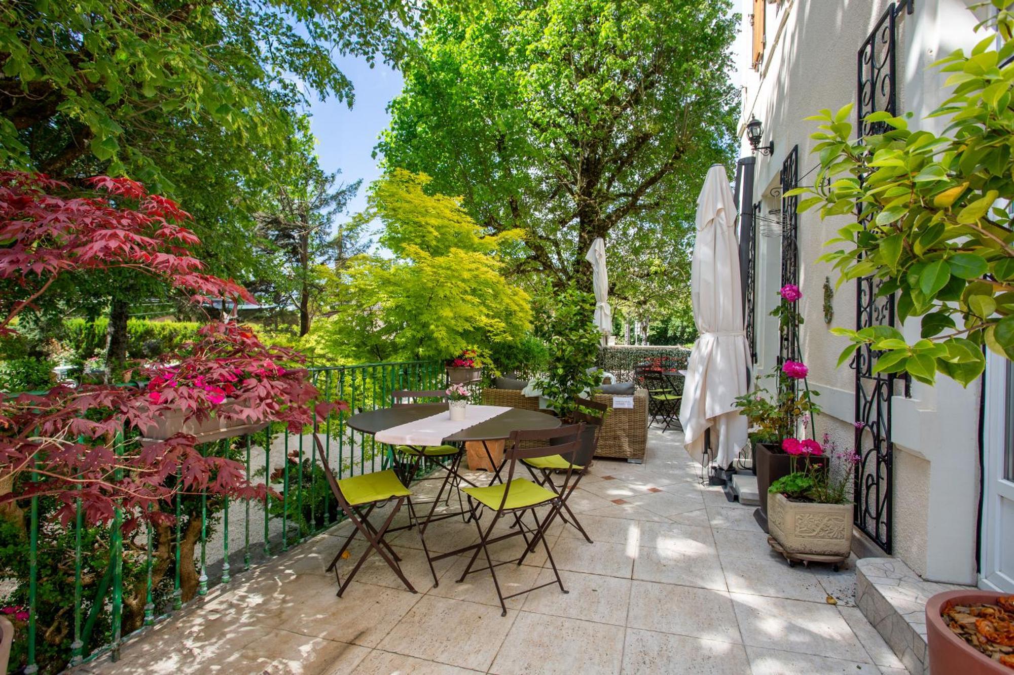 Gites Du Caylar - Chambres Et Appartments เลอเกลาร์ ภายนอก รูปภาพ